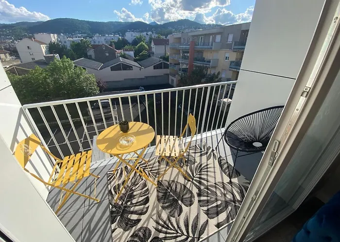 شقة T2 Avec Parking, Loggia, Vue Puy De Dome